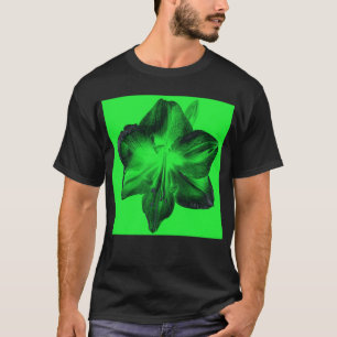 Camiseta Verde Escuro sobre o Amaryllis Verde Claro