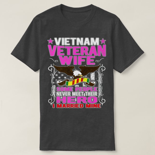 Camiseta Veretista Vietnã Esposa Veterana Militar VETNÃ (Frente do Design)