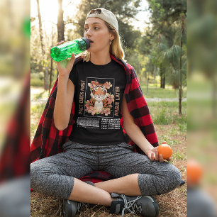 Camiseta Verifique os Fatos Antes de Argumentar Design Flor