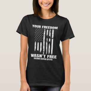 Camiseta Vermelho Às Sexta-Feiras Militar Veterano Patrióti