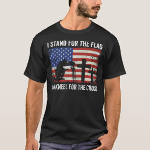 Camiseta Veterano Eu Defendo A Bandeira E O Kneel Para O Cr