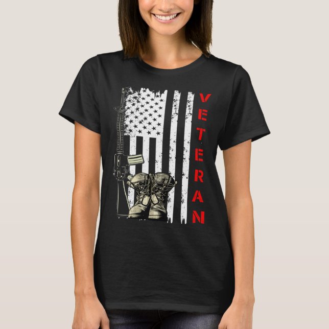 Camiseta Veterano EUA Flag Gun e Combate Boots EUA Veteran (Frente)