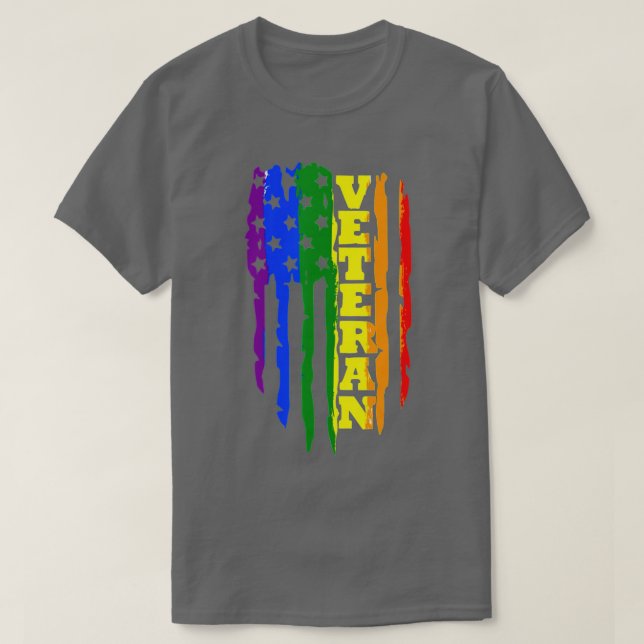 Camiseta Veterano LGBT Orgulho gay Rainbow American Flag Mi (Frente do Design)