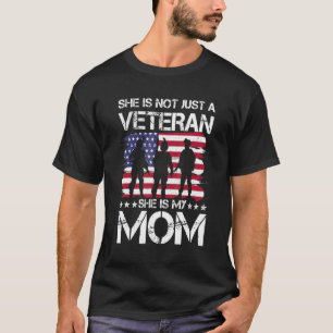 Camiseta Veteranos Femininos Ela Não É Apenas Uma Veterana 
