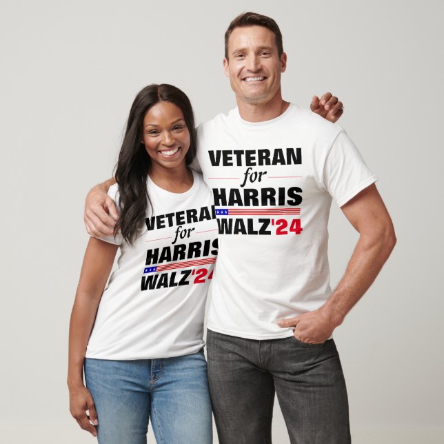 Camiseta Veteranos Personalizados para a Eleição de Harris  (Unissex)