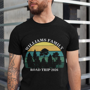 Camiseta Viagem de montanha de férias da família de nomes p