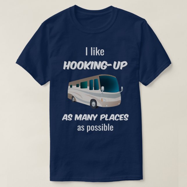 Camiseta Viagem RV Camper Motorhome Hospedando muitos lugar (Frente do Design)