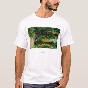 Camiseta Viajando de automóvel através da floresta gigant