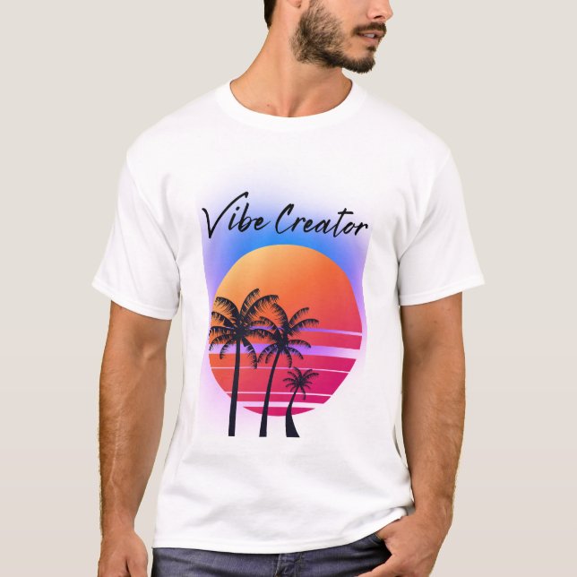 Camiseta Vibe Creator: Retro Sunset Vibes com Palmeiras (Frente)