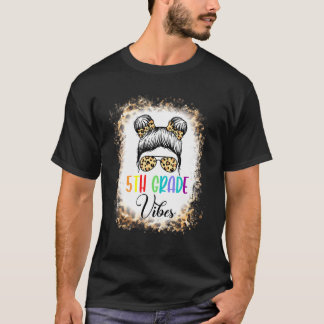 Camiseta Vibes da 5ª Série Garota Desarrumada Leopardo 1º D