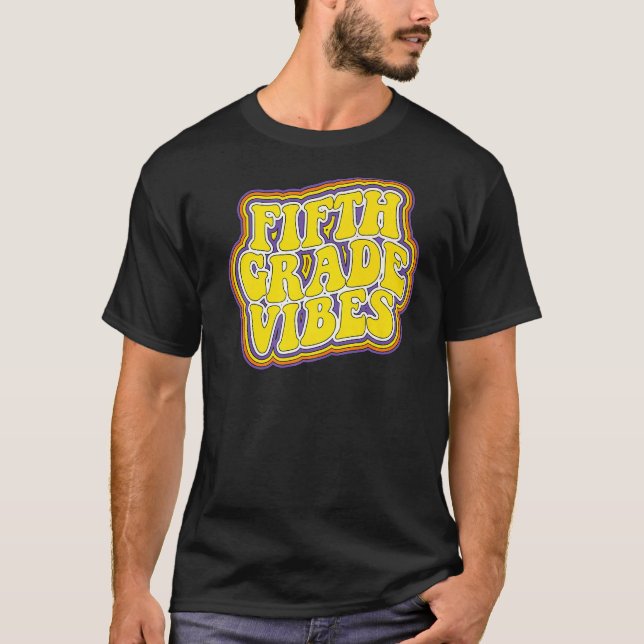 Camiseta Víblias Do Quinto Grau Voltando À Escola Nova Gra  (Frente)