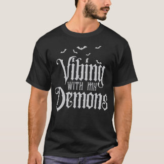 Camiseta Vibração Com Meus Demônios Feliz Feriado de Hallow