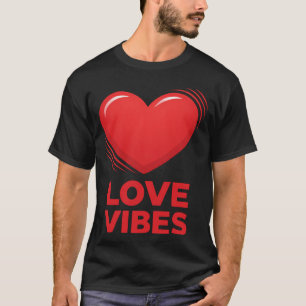 Camiseta Vibrações de Amor Coração Design de Dia dos Namora