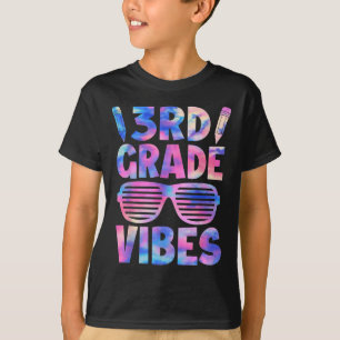 Camiseta Vibrações engraçadas da 3ª série Tie Dye Volta às