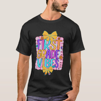 Camiseta Vibrações Preppy da Primeira Série de Volta às Aul