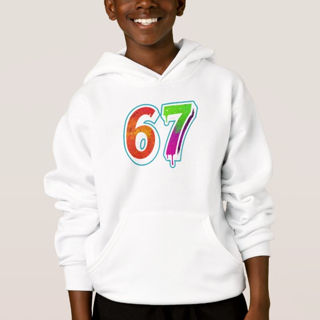 Camiseta  Vibrant 67 Art – Hand-Painted Number Design  (Frente)