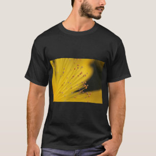 Camiseta Vibrant Floral Blooms