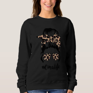 Camiseta Vida Clássica de Oma com Leopard Messy Bun Da Mãe