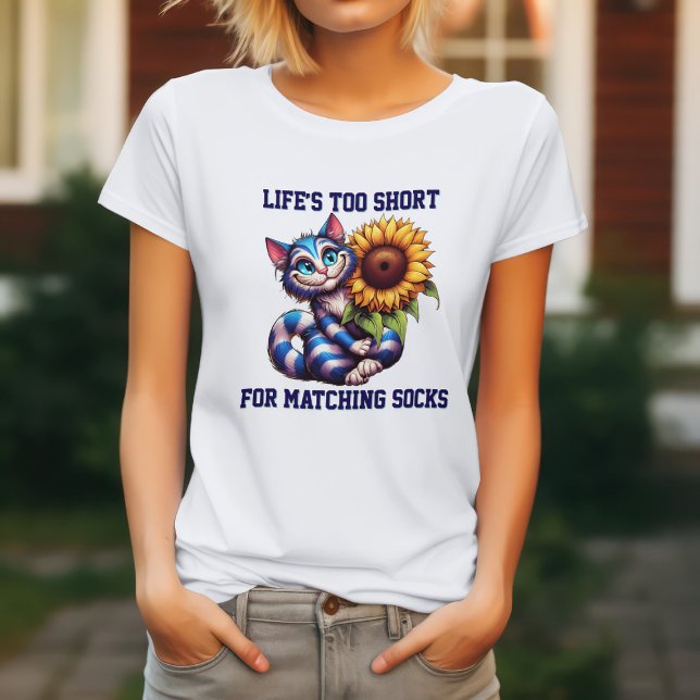 Camiseta Vida de Gato Engraçada é Muito Curta (Criador carregado)