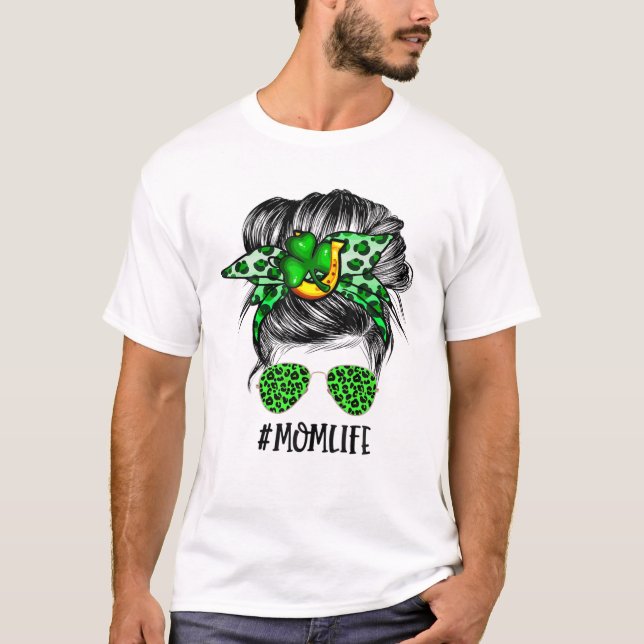 Camiseta Vida de Mãe Desarrumada St Patrick's Day Shamroc (Frente)