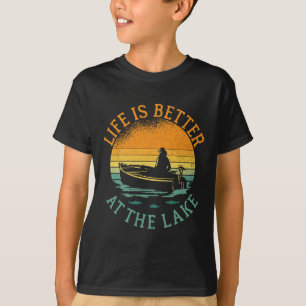 Camiseta Vida no Lago Barcos Pescadores Caiaque Vela Capitã