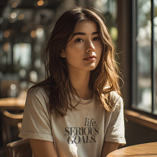 Camiseta Vida Suave Metas Sérias Estética Minimalista