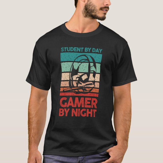 Camiseta Video Gamer Gaming Student By Day Gamer By Night (Frente)