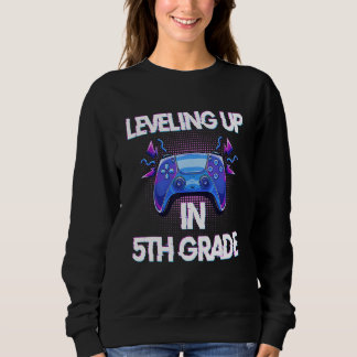 Camiseta Video Gaming   for students Leveling up in Fifth G