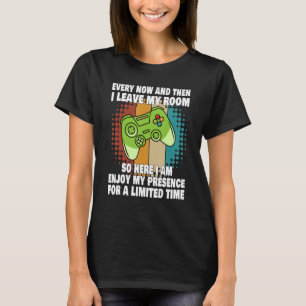 Camiseta Videos games De Vez Em Quando Deixo Meu Quarto Gam