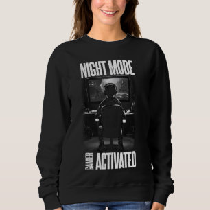 Camiseta Videos games. Modo noturno, jogador ativado.