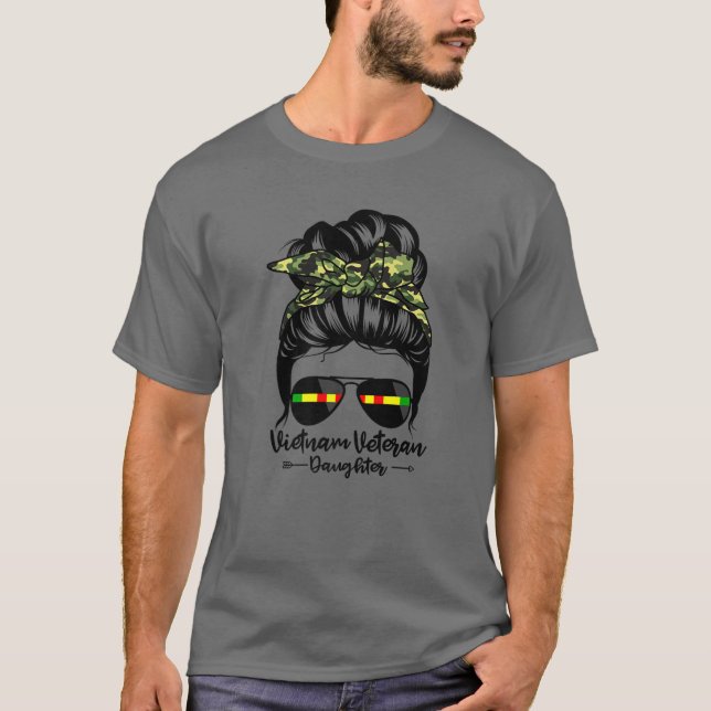 Camiseta Vietnã Filha Veterana Mensagem Cabelo Arado Engraç (Frente)