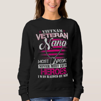 Camiseta Vietnam Veteran Nana Raised By My Hero  Veteran Da