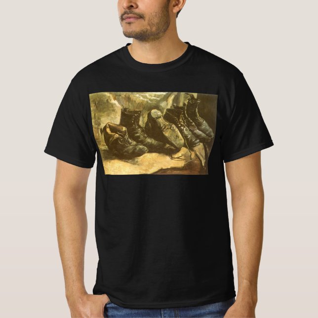 Camiseta Vincent van Gogh - Ainda vive três pares de Calçad (Frente)