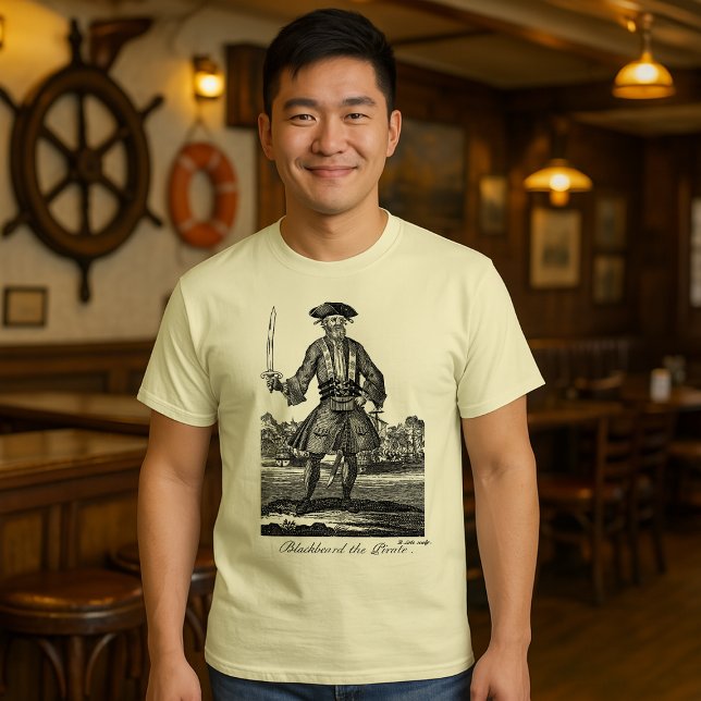 Camiseta Vintage 1725 Blackbeard The Pirate Etching (Criador carregado)