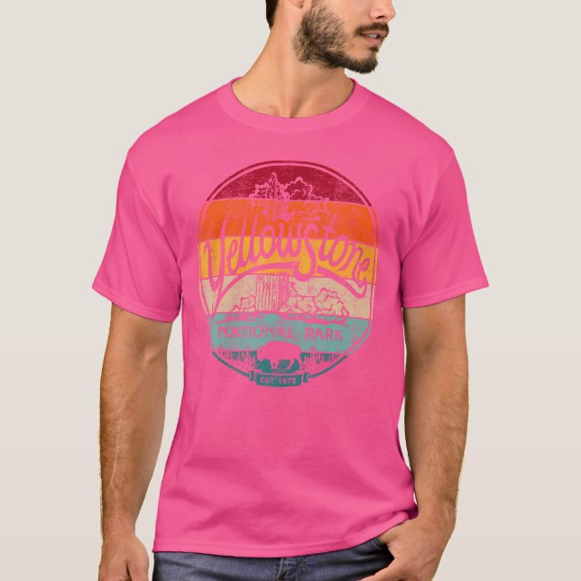Camiseta Vintage Camping Yellowstone National Park Caminhan (Frente)