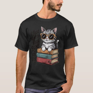 Camiseta Vintage Eu Só Quero Ler Livros E Fazer Carinho Em