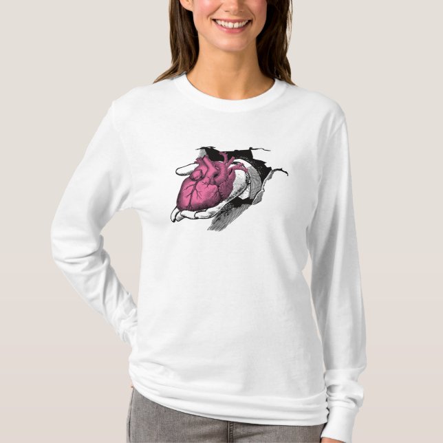 Camiseta Vintage Heart On Hand Through Crack (Frente)