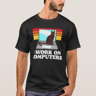 Camiseta Vintage I Work On Computers Black Cat Men Women