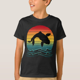 Camiseta Vintage Koi Fish Sunset Scenery