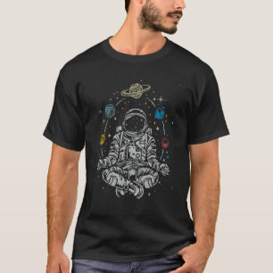 Camiseta Vintage Lotus Meditava Astronauta Zen Yoga Planet