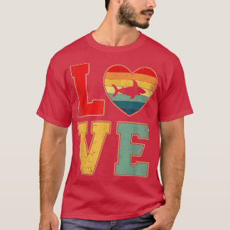 Camiseta Vintage Love Shark Retro 70s 80s Animais do Coraçã