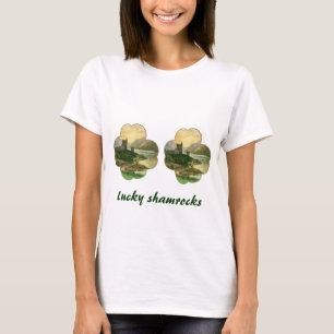 Camiseta Vintage Lucky Dourada Shamrock com um castelo irla