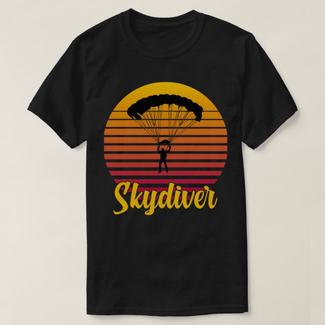 Camiseta Vintage Parachuting Skydiving Wingsurfing Funny Gi (Frente do Design)