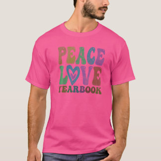 Camiseta Vintage PEACE LOVE YEARBOOK Edição de Publicação R