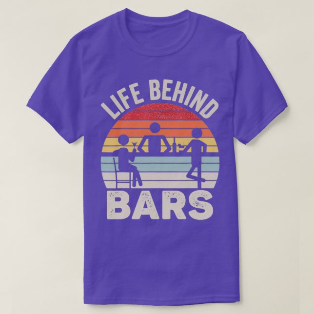 Camiseta Vintage Retro Life Back Bares Bartender (Frente do Design)