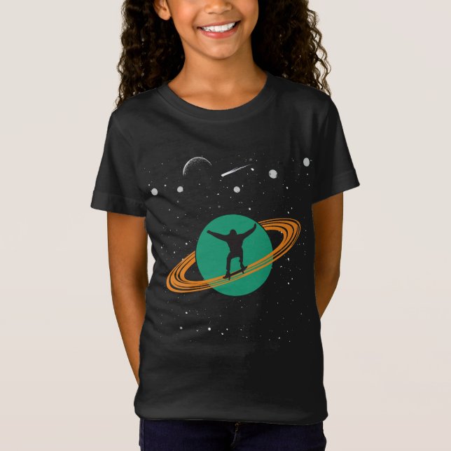 Camiseta Vintage Retro Skateboarder No Sistema Solar Saturn (Frente)