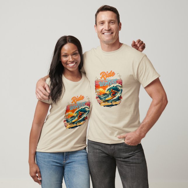 Camiseta Vintage Retro Surf Ride the Wave (Unissex)