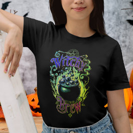 Camiseta Vintage Scary Script Witches Invadem Mulheres do H