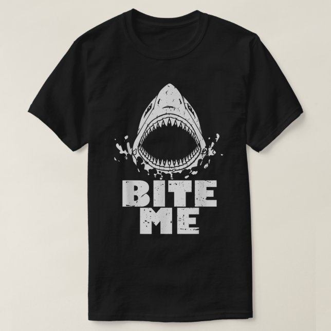 Camiseta Vintage Shark Bite MeShark (Frente do Design)