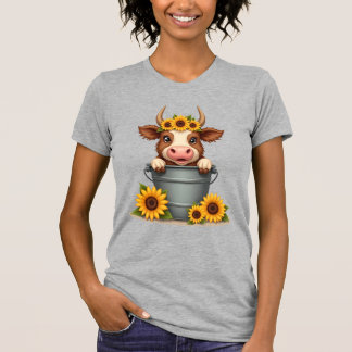 Camiseta Vintage Sunflower Highland Cow in Bucket Floral Fa
